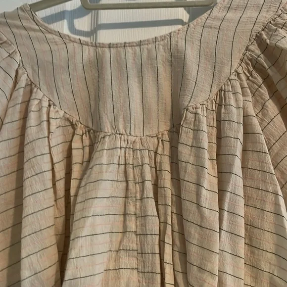 Universal Thread womens blouse size M beige/pink and black design 💯 cotton - Picture 3 of 9